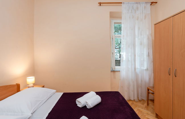 5 bedroom House in Sukošan with garden and terrace - Photo 37