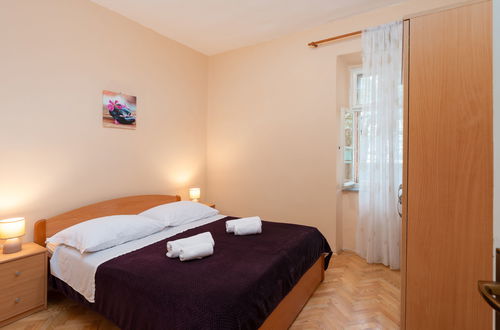 Photo 39 - 5 bedroom House in Sukošan with garden and terrace
