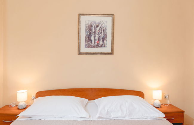 5 bedroom House in Sukošan with garden and terrace - Photo 23