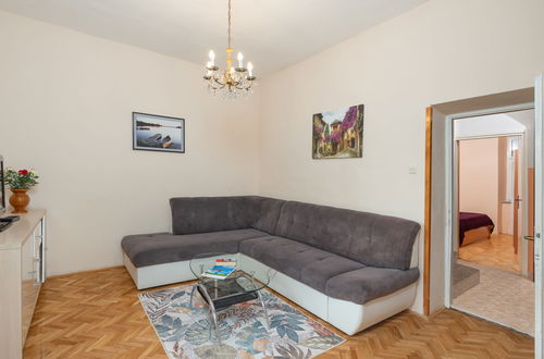 Photo 9 - 5 bedroom House in Sukošan with garden and terrace