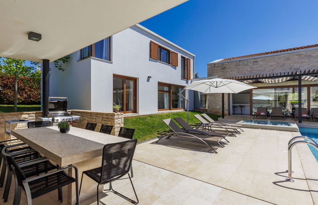 Casa de 5 quartos em Sveti Petar u Šumi com piscina privada e jardim - Foto 12