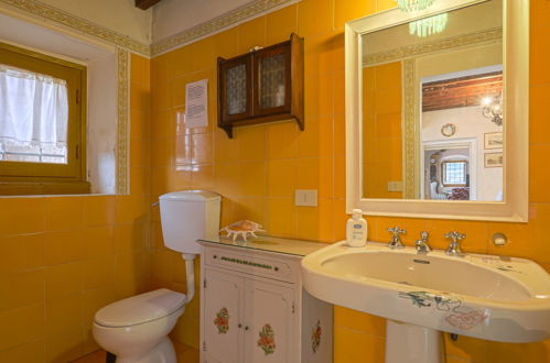 Foto 16 - Haus mit 4 Schlafzimmern in Greve in Chianti mit privater pool und garten