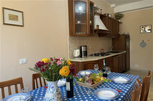 Photo 5 - 2 bedroom Apartment in Imperia with garden and sea view