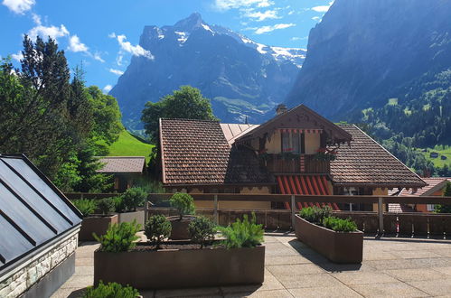 Foto 5 - Appartamento con 2 camere da letto a Grindelwald con terrazza