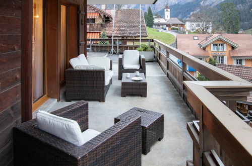 Foto 12 - Appartamento con 2 camere da letto a Grindelwald con terrazza