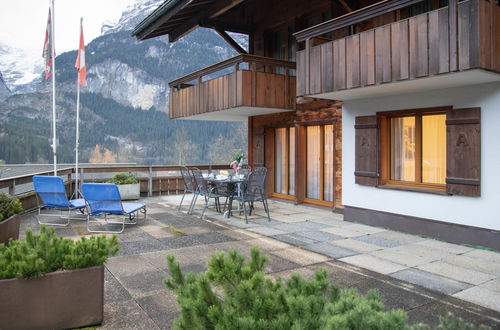 Foto 6 - Appartamento con 2 camere da letto a Grindelwald con terrazza