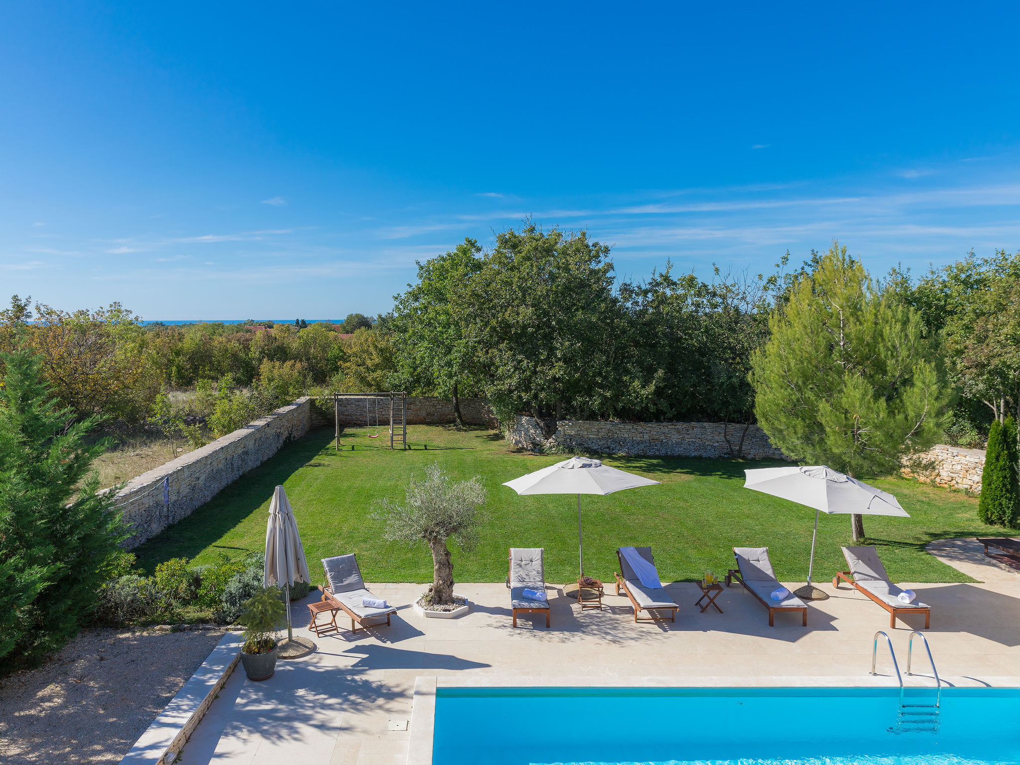 Foto 18 - Casa con 4 camere da letto a Svetvinčenat con piscina privata e giardino