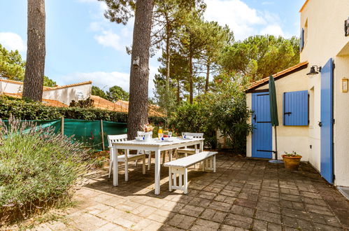 Photo 19 - Maison de 2 chambres à Les Mathes avec piscine et terrasse