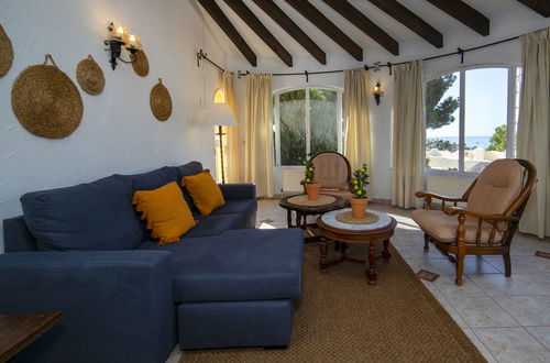 Foto 3 - Casa de 2 quartos em Calp com piscina privada e jardim