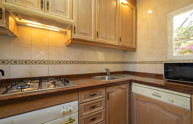 Casa de 2 quartos em Calp com piscina privada e jardim - Foto 17