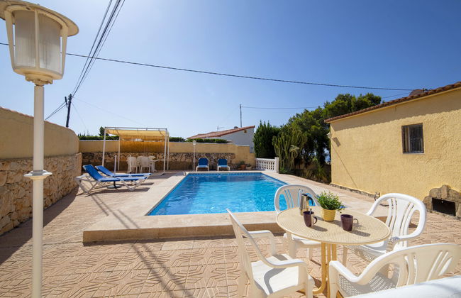 Casa de 2 quartos em Calp com piscina privada e jardim - Foto 20