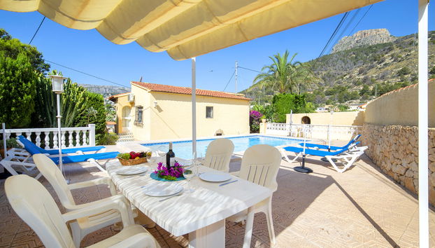 Casa de 2 quartos em Calp com piscina privada e jardim - Foto 2