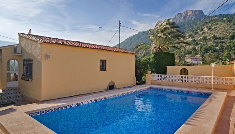 Foto 1 - Casa de 2 quartos em Calp com piscina privada e vistas do mar