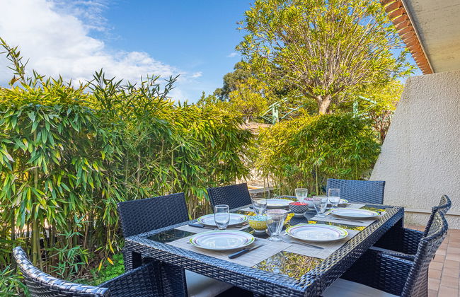 Apartamento de 3 quartos em Le Lavandou com piscina e jardim - Foto 17
