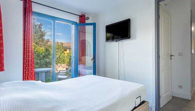 Apartamento de 3 quartos em Le Lavandou com piscina e jardim - Foto 5