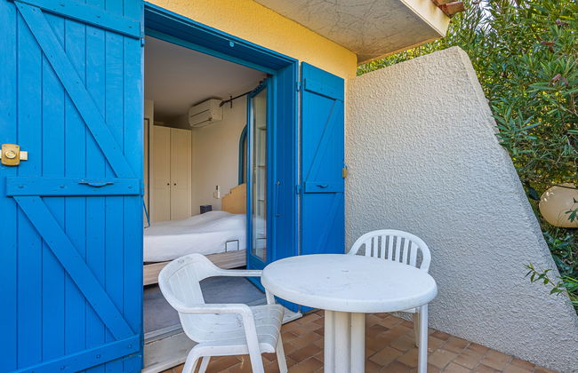 Apartamento de 3 quartos em Le Lavandou com piscina e jardim - Foto 16