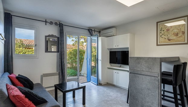 Apartamento de 3 quartos em Le Lavandou com piscina e jardim - Foto 4