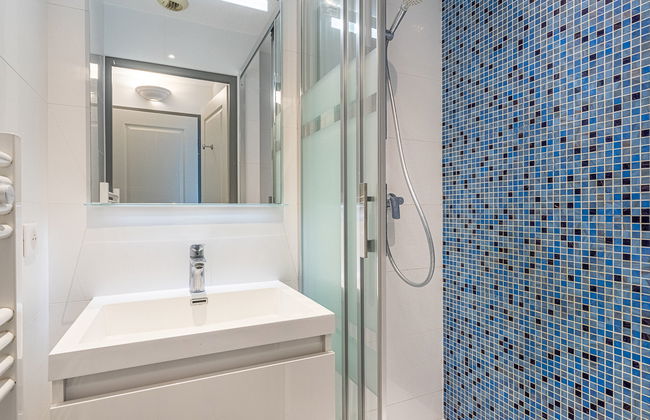 Apartamento de 3 quartos em Le Lavandou com piscina e jardim - Foto 14