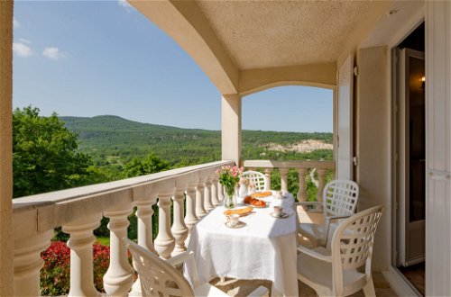 Photo 2 - 2 bedroom Apartment in Bauduen with garden and mountain view