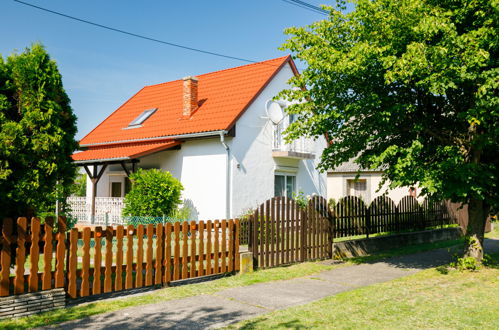 Photo 28 - Maison de 4 chambres à Balatonkeresztúr avec jardin et terrasse