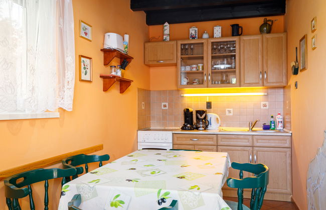 Casa de 4 quartos em Balatonkeresztúr com jardim e terraço - Foto 4