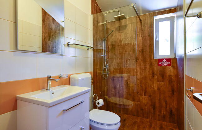 Appartamento con 2 camere da letto a Karlobag con piscina e terrazza - Foto 10
