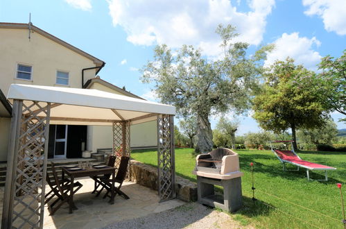 Photo 2 - Appartement de 2 chambres à Massa Marittima avec piscine et jardin