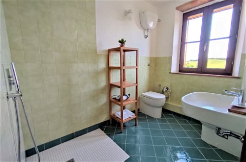 Photo 20 - 6 bedroom House in Campagnatico with private pool and sea view