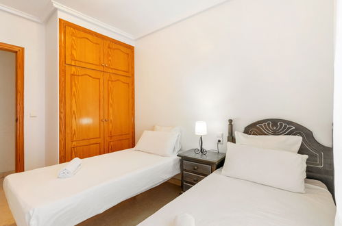 Photo 10 - 3 bedroom Apartment in Guardamar del Segura with terrace