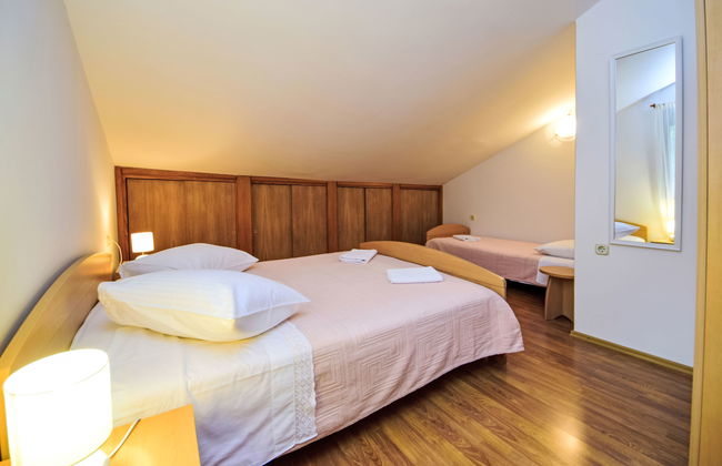 Apartamento de 2 quartos em Blato com jardim e terraço - Foto 11