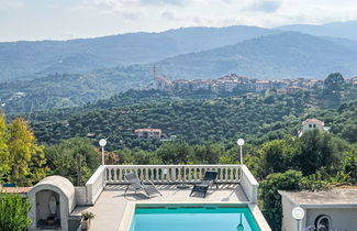 Foto 3 - Casa de 3 quartos em Imperia com piscina privada e jardim