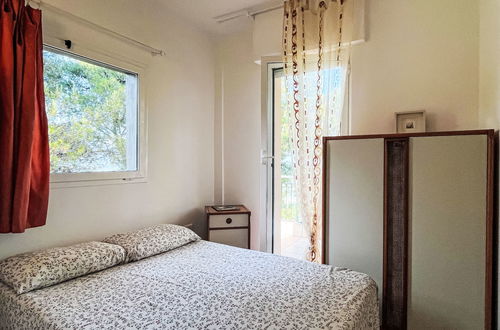 Foto 11 - Apartamento de 2 quartos em Imperia com piscina e jardim
