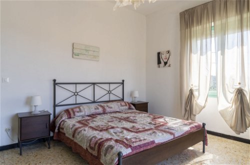 Foto 13 - Appartamento con 2 camere da letto a Civezza con vista mare