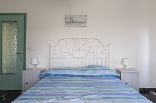 Foto 16 - Appartamento con 2 camere da letto a Civezza con vista mare