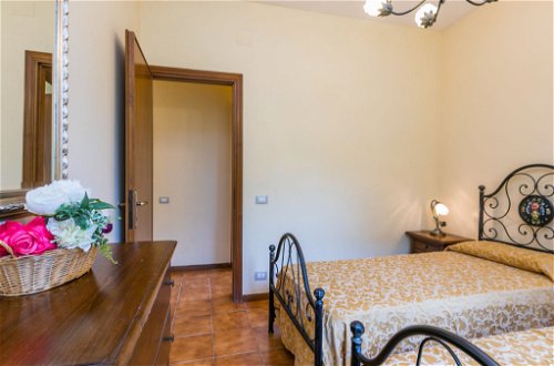 Foto 18 - Apartment mit 3 Schlafzimmern in Bucine mit schwimmbad und garten