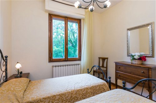 Foto 20 - Appartamento con 3 camere da letto a Bucine con piscina e giardino