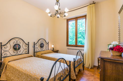 Foto 5 - Appartamento con 3 camere da letto a Bucine con piscina e giardino