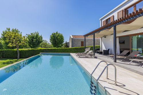 Photo 38 - Maison de 3 chambres à Sveti Petar u Šumi avec piscine privée et jardin