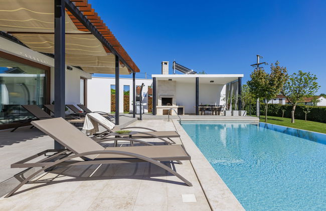 Casa de 4 quartos em Sveti Petar u Šumi com piscina privada e jardim - Foto 15