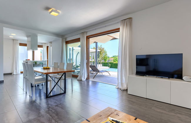 Casa de 4 quartos em Sveti Petar u Šumi com piscina privada e jardim - Foto 37