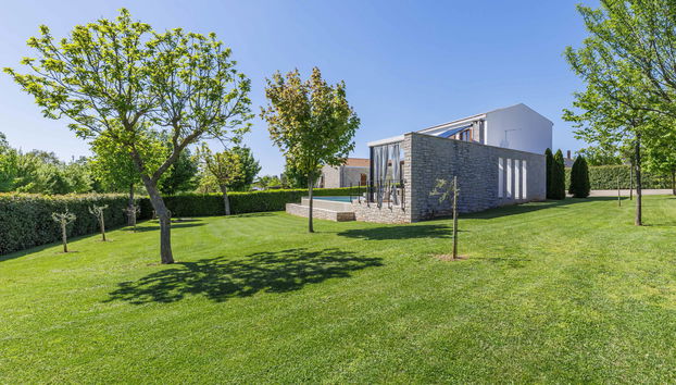 Maison de 4 chambres à Sveti Petar u Šumi avec piscine privée et jardin - Photo 4