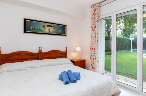 Foto 13 - Haus mit 4 Schlafzimmern in Mont-roig del Camp mit privater pool und blick aufs meer