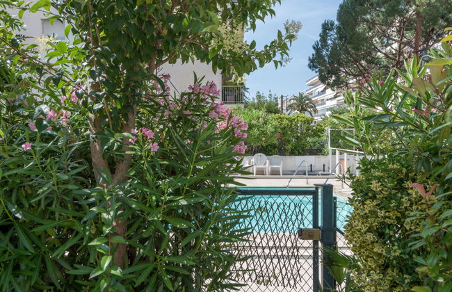 Apartamento de 2 quartos em Cannes com piscina e jardim - Foto 16