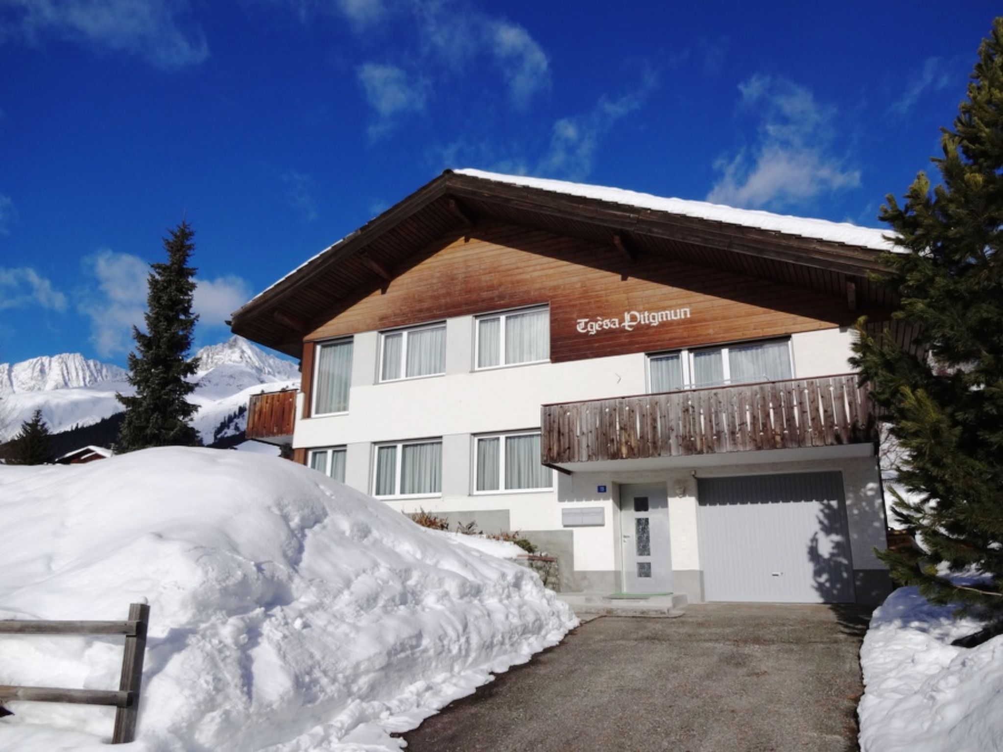 Foto 2 - Apartamento de 2 habitaciones en Tujetsch con vistas a la montaña