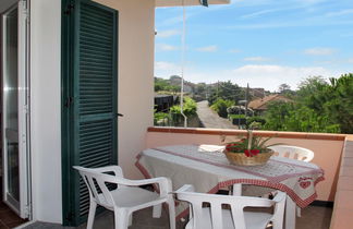 Photo 3 - Appartement de 2 chambres à Diano Castello avec piscine et jardin