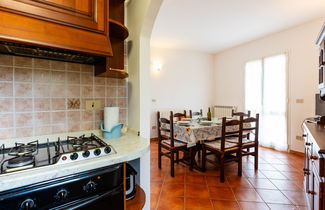 Foto 3 - Apartamento de 2 quartos em Diano Castello com piscina e jardim