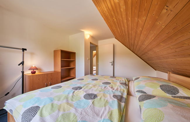Casa de 3 quartos em Černý Důl com piscina e jardim - Foto 8