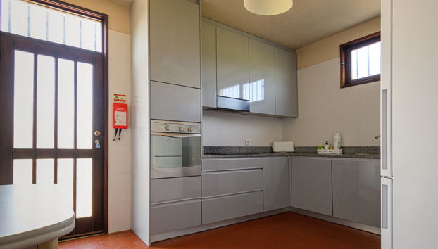 Casa de 6 quartos em Viana do Castelo com jardim e terraço - Foto 3
