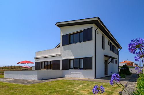 Photo 1 - Maison de 5 chambres à Viana do Castelo avec terrasse et vues à la mer