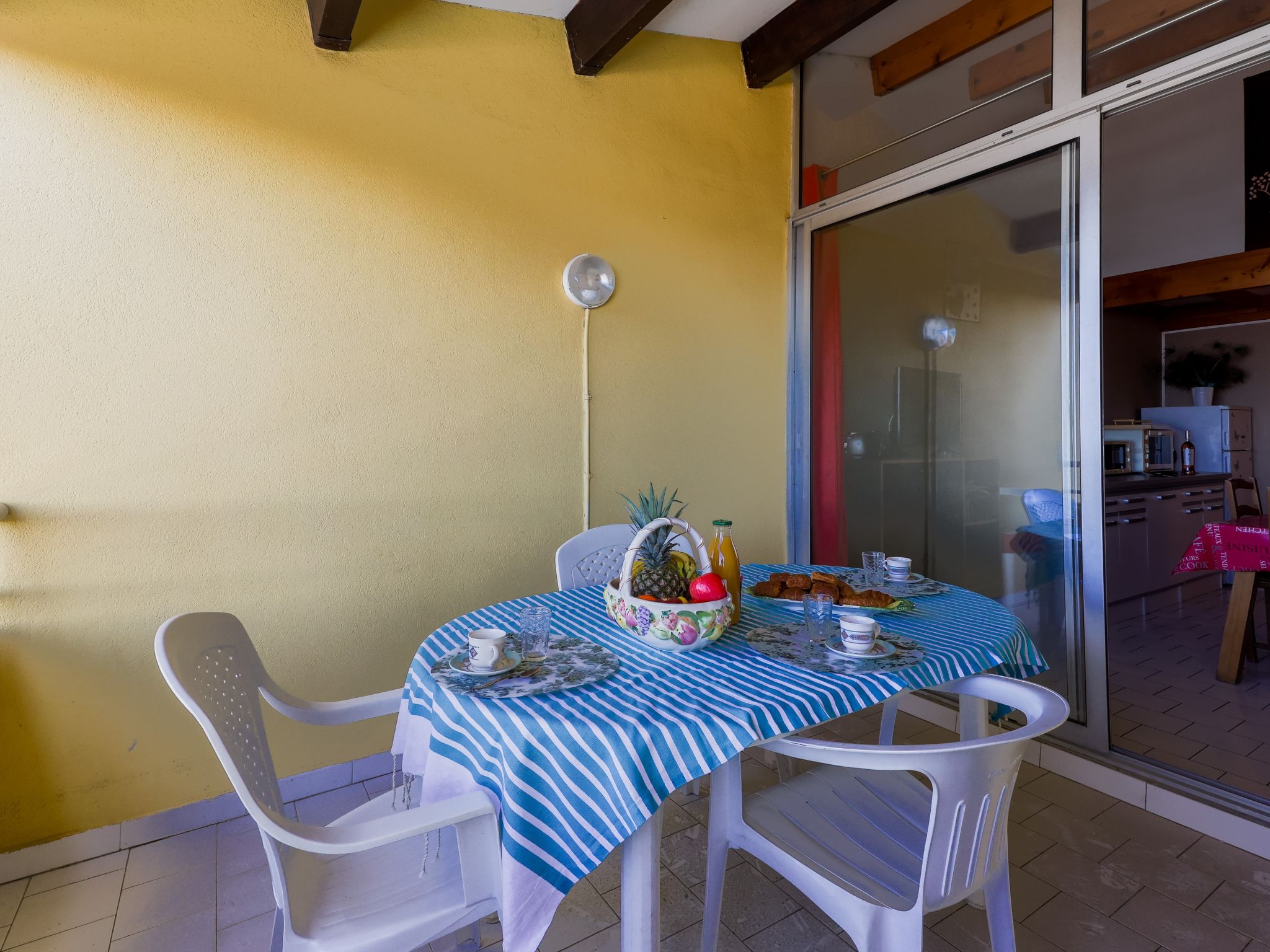 Photo 12 - 3 bedroom Apartment in Agde with swimming pool and garden